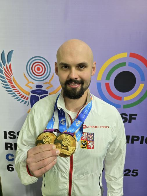 Mistr světa na 300 m vleže Nymburský začínal se střelbou s tátou doma na zahradě