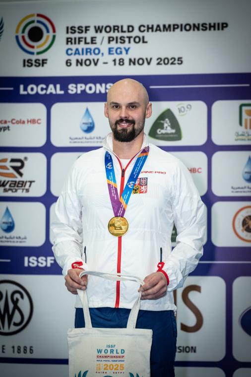 Mistr světa na 300 m vleže Nymburský začínal se střelbou s tátou doma na zahradě