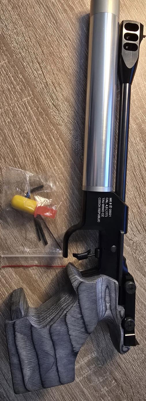 prodá sportovní vzduchovou pistoli TauBrno MK8