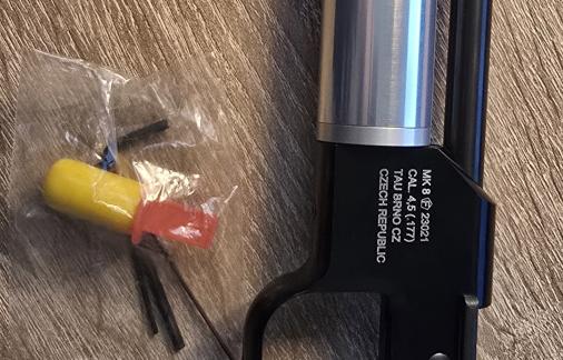 prodá sportovní vzduchovou pistoli TauBrno MK8