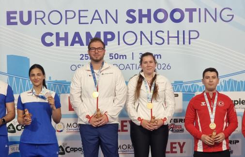 Další tři medaile a finále Matěje Rampuly v rychlopalné pistoli