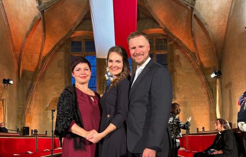 Prezident Petr Pavel udělil Kateřině Emmons státní vyznamenání